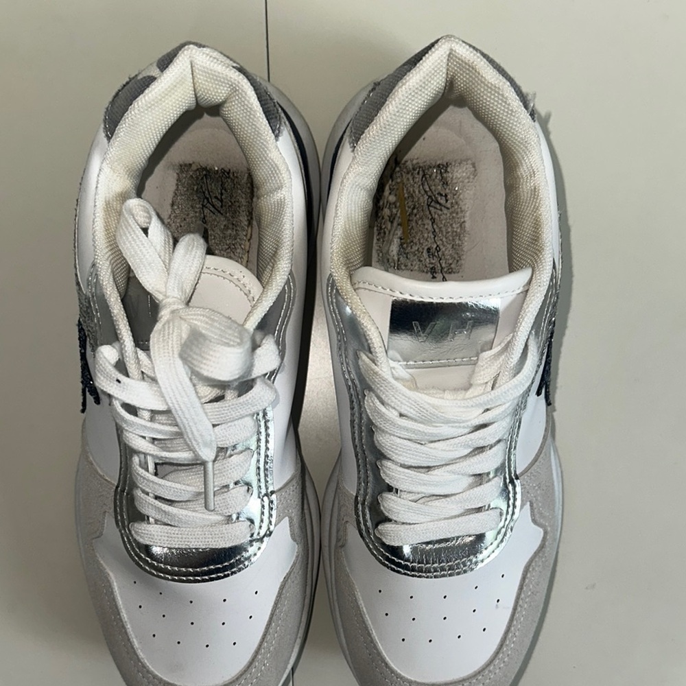 Vintage Havana White Navy and Silver Sneakers - Picture 3 of 6